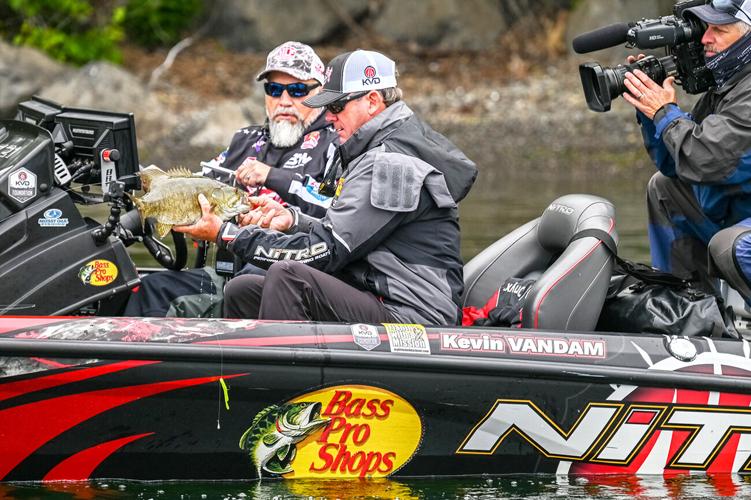 MAJOR LEAGUE FISHING: VanDam cruises to qualifying round win at Favorite  Fishing Stage Five on Cayuga Lake Presented by ATG by Wrangler, Sports