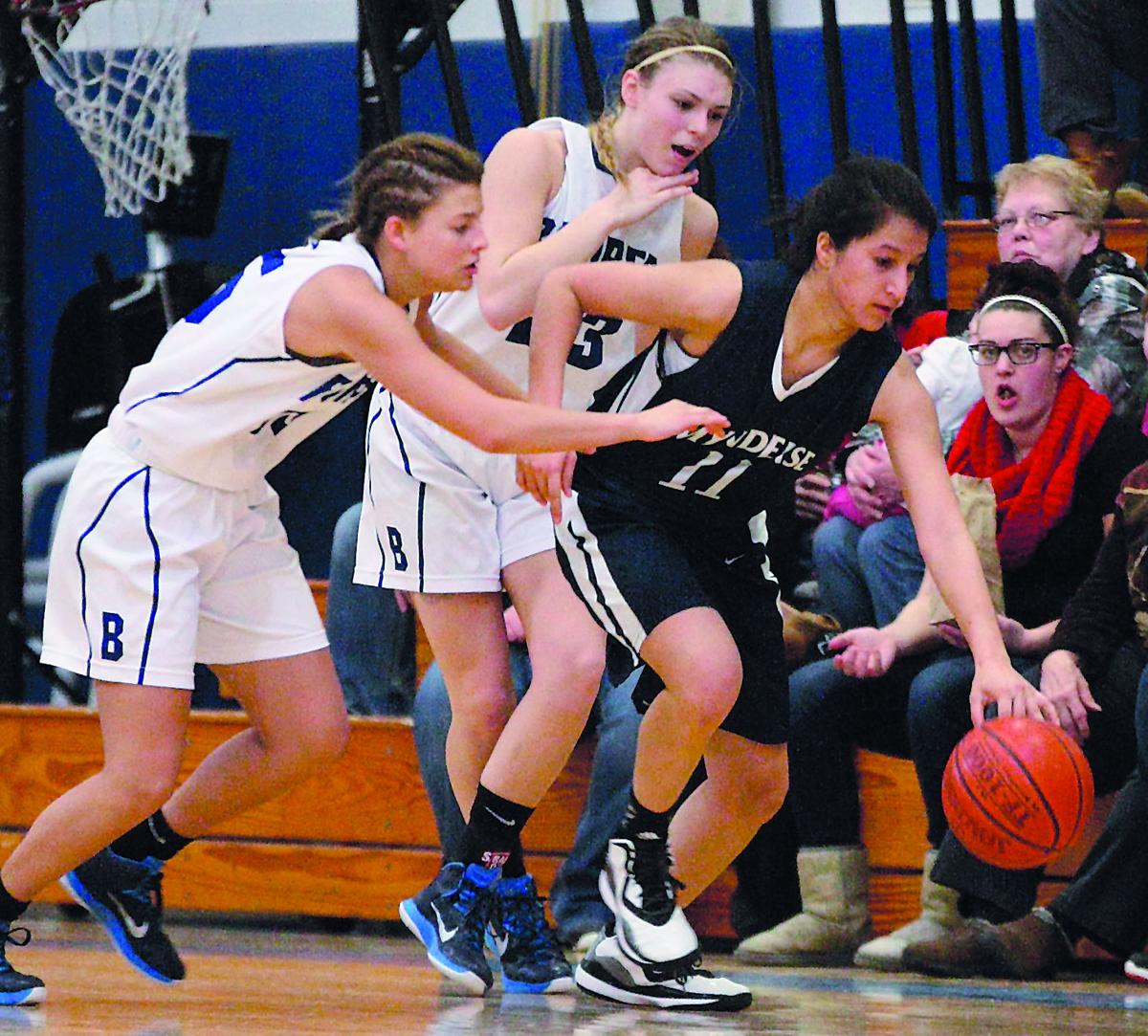 Girls Basketball Mynderse Pulls Away From Bloomfield Sports Fltimes Com