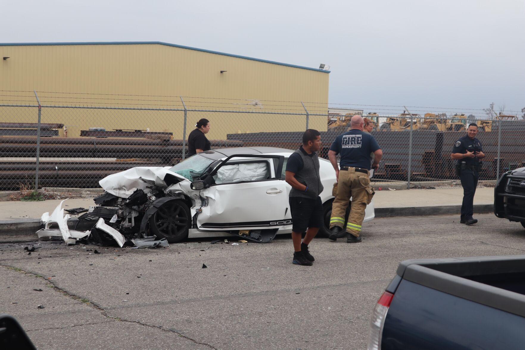 Car crashes into parked vehicles in Fontana on April 24 News
