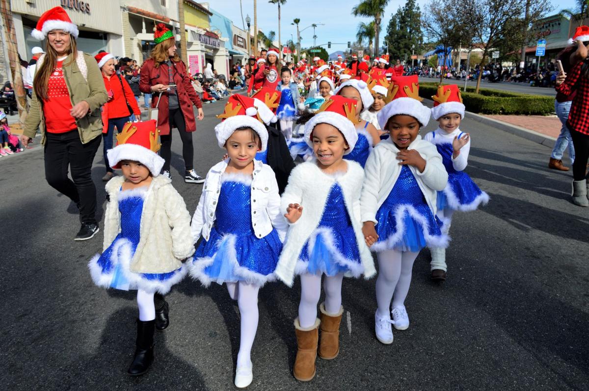 Fontana Christmas Parade 2022 Children Have Lots Of Fun During Fontana Christmas Parade; See Photos And  Video Highlights | News | Fontanaheraldnews.com
