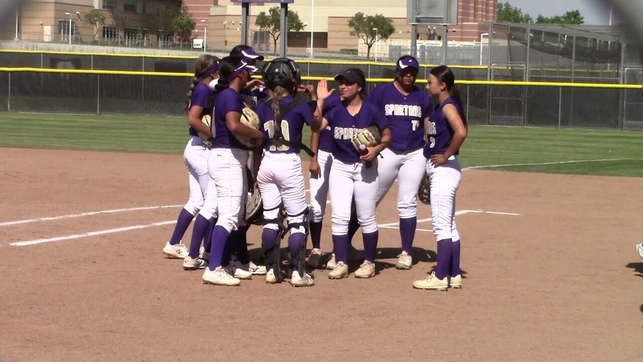 Jurupa Hills Softball 2022 | | Fontanaheraldnews.com