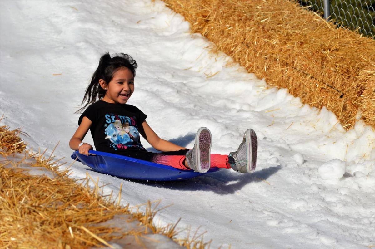 Fontana Christmas Parade And Festival Of Winter Will Be Held