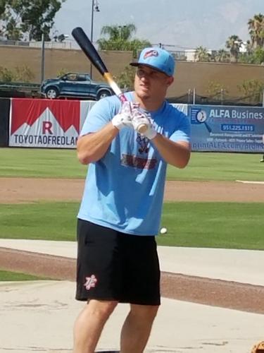 Angels' Mike Trout encouraged by early progress in rehab from hand