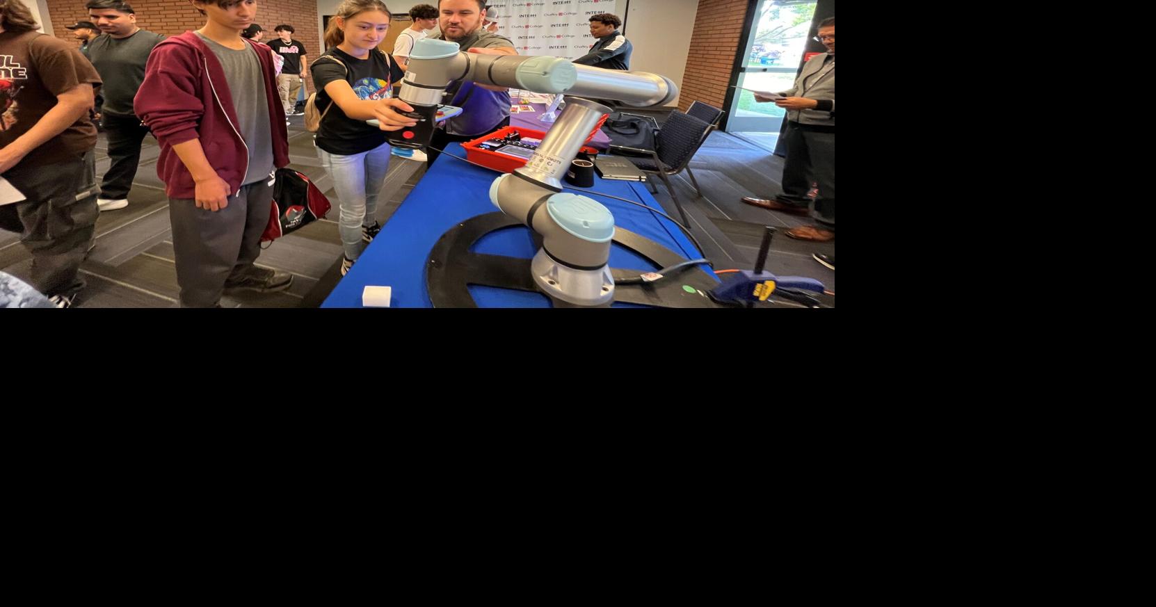 IE students explore manufacturing careers