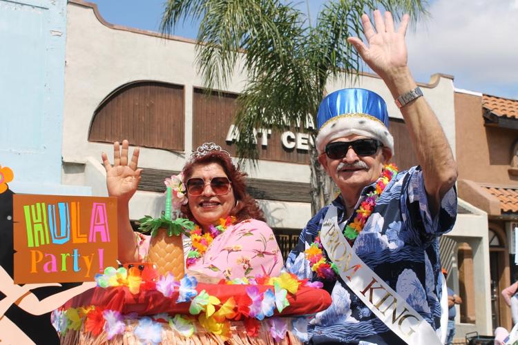 Fontana residents have 'Fun in the Sun' at Fontana Days Parade; see
