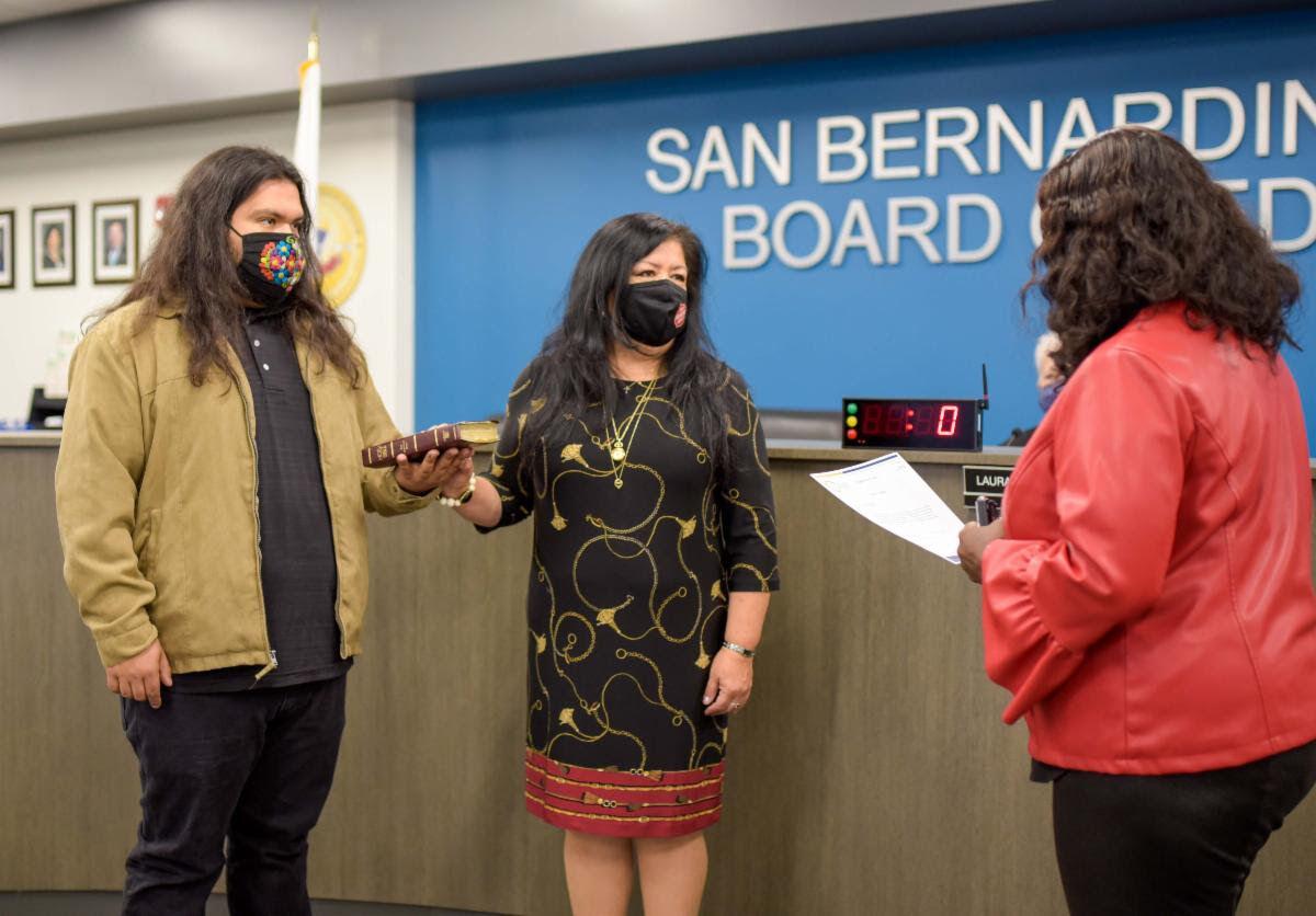 Fontana S Mancha Is Sworn In For New Term On S B County Board Of Education News Fontanaheraldnews Com