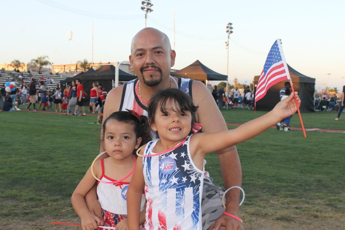 Fontana residents enjoy Fourth of July celebration; see photos of