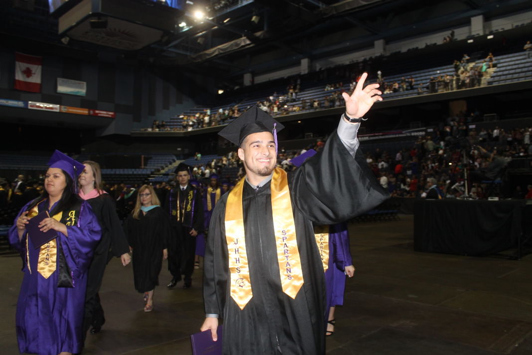 Jurupa Hills Seniors Have Fun During Commencement; See Photos | News ...