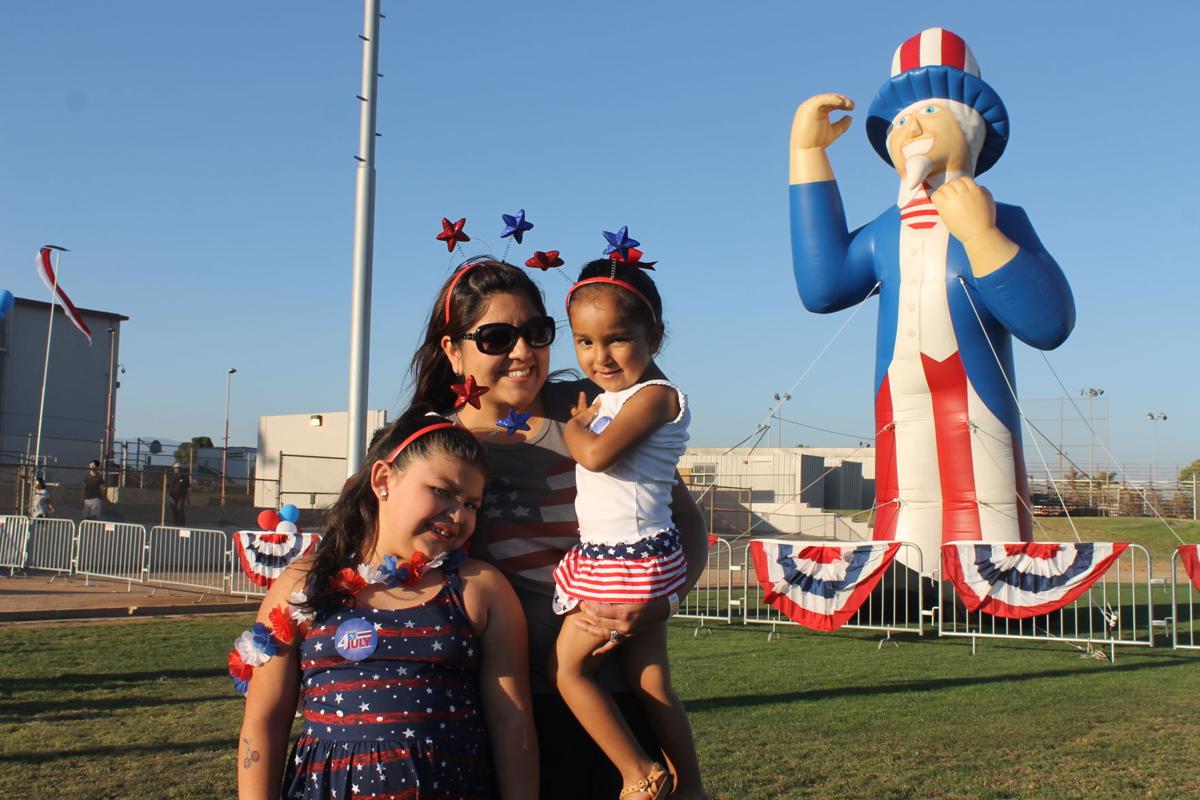 Fontana residents enjoy Fourth of July celebration; see photos of