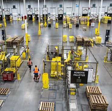 Amazon Hires Thousands Of Workers In Inland Empire Business Fontanaheraldnews Com