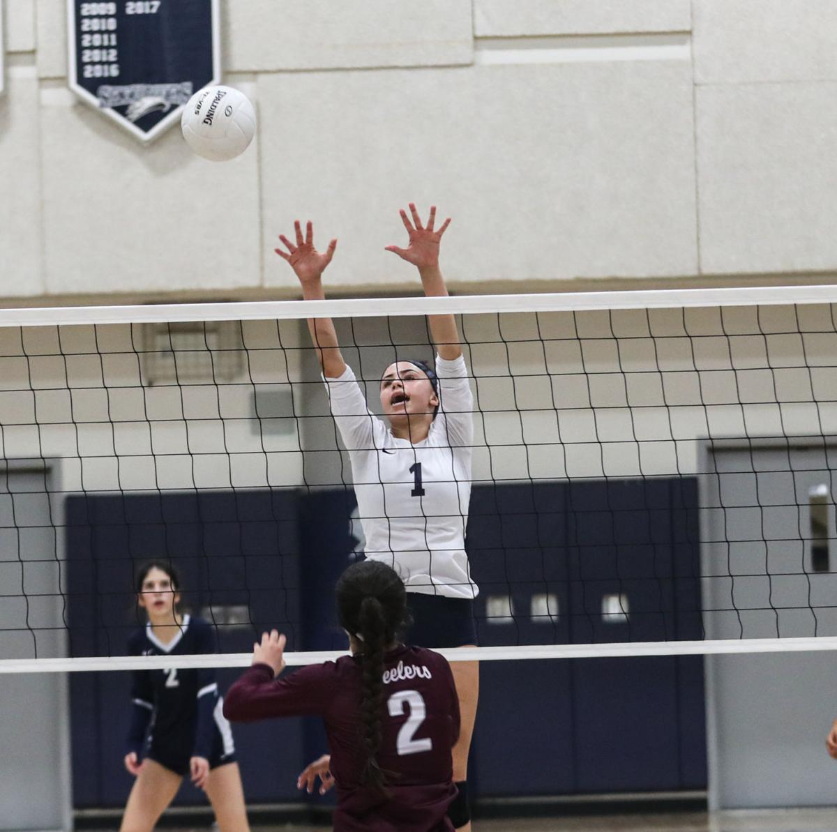 Summit Kaiser Advance To Second Round Of Cif Volleyball Playoffs Before Being Eliminated Sports Fontanaheraldnews Com