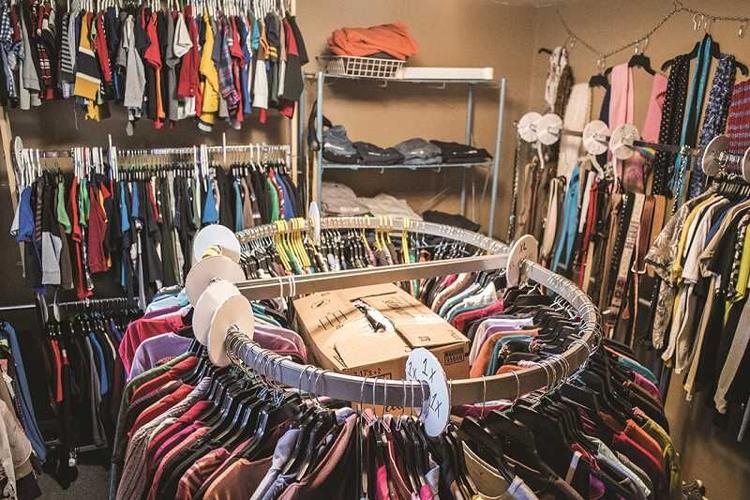 Free clothes from clothing closets