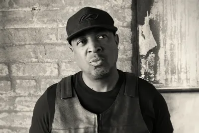 Chuck D Brings Hip-Hop Back to the Page | Arts & Culture | forwardtimes.com