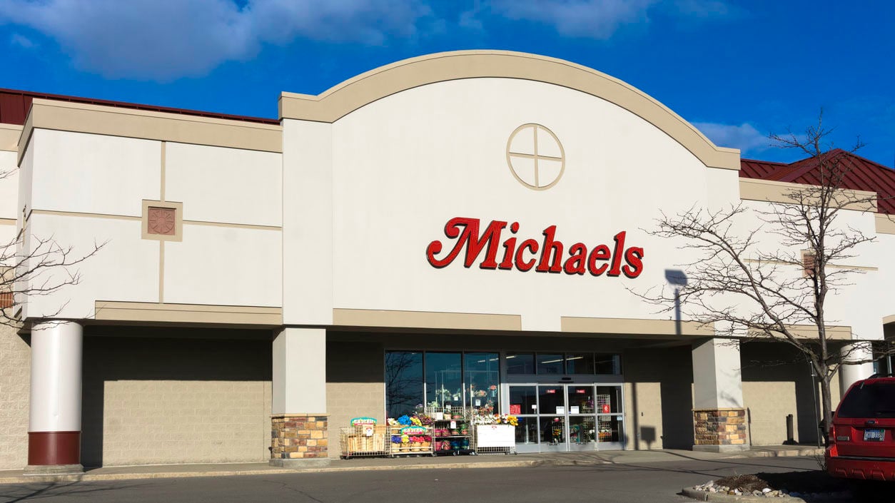 Michaels Plans to Hire 15,000 Employees for the Holiday Season