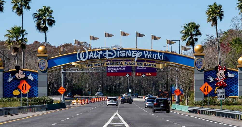 Hurricane Ian: Walt Disney World announces park closures Trending