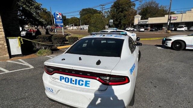 PHOTOS: Security guard shot during attempted bank robbery in Frayser ...