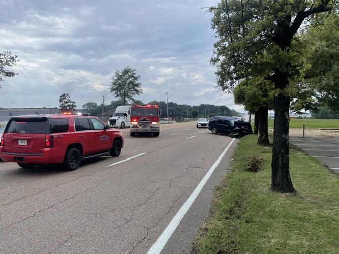 Crash involving school bus leaves 3 kids, 1 man injured, police say ...