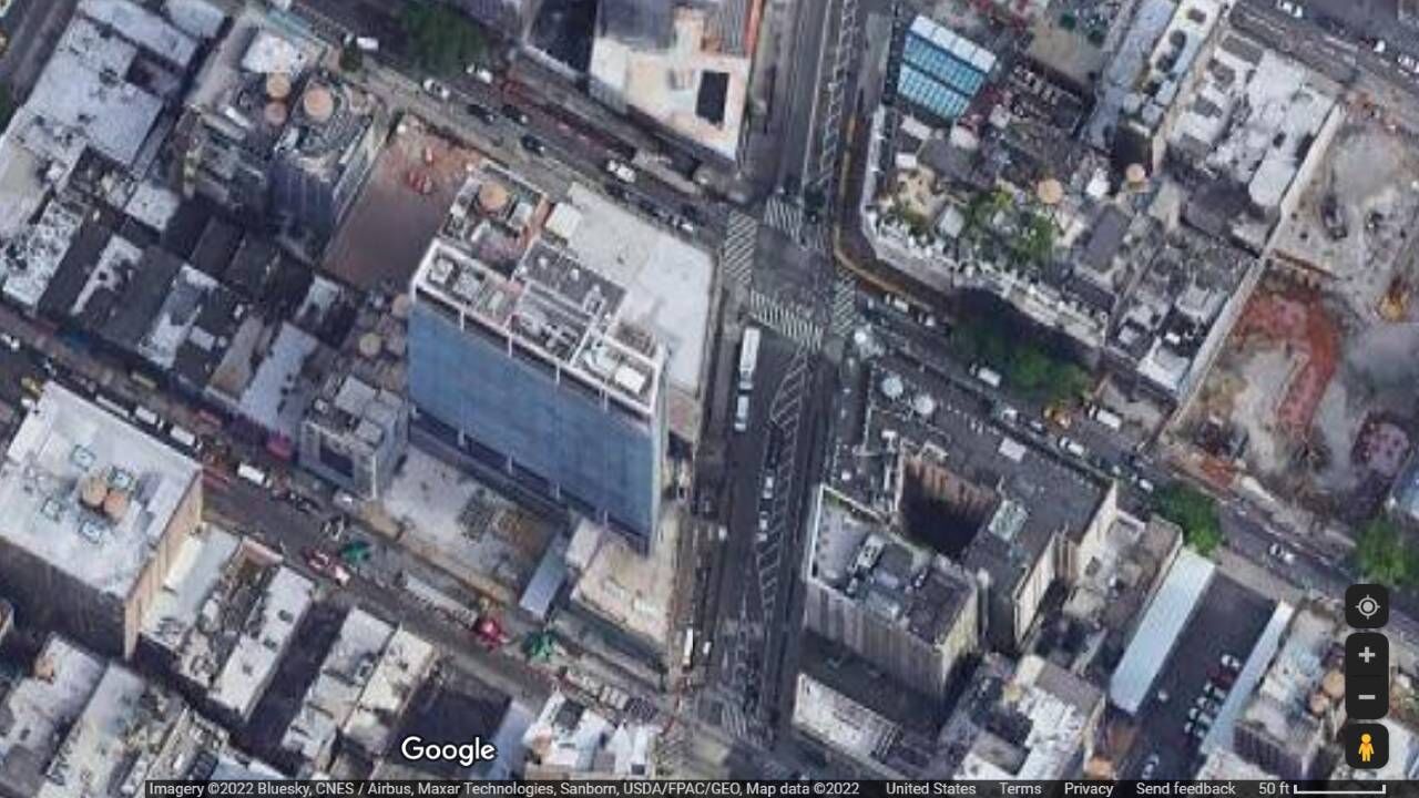 2 pedestrians killed when crash sends car onto Manhattan sidewalk