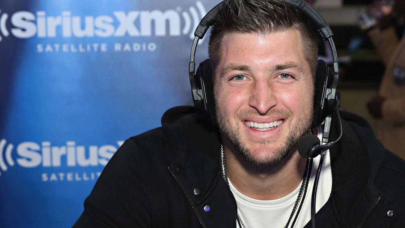 Tim Tebow hits 3-run homer on first pitch he sees with Binghamton