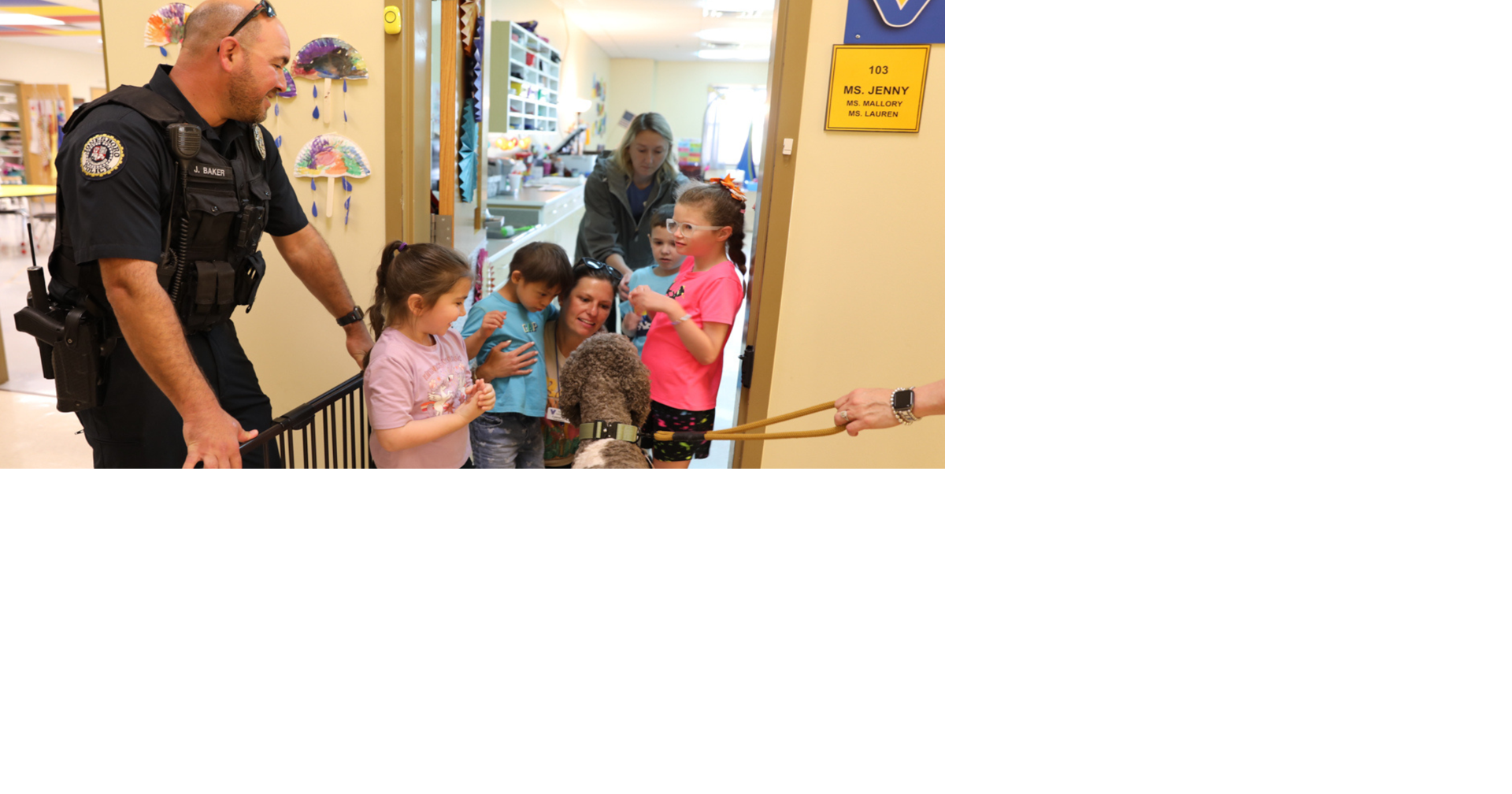 PHOTOS Jonesboro Police surprise elementary school kids with visit