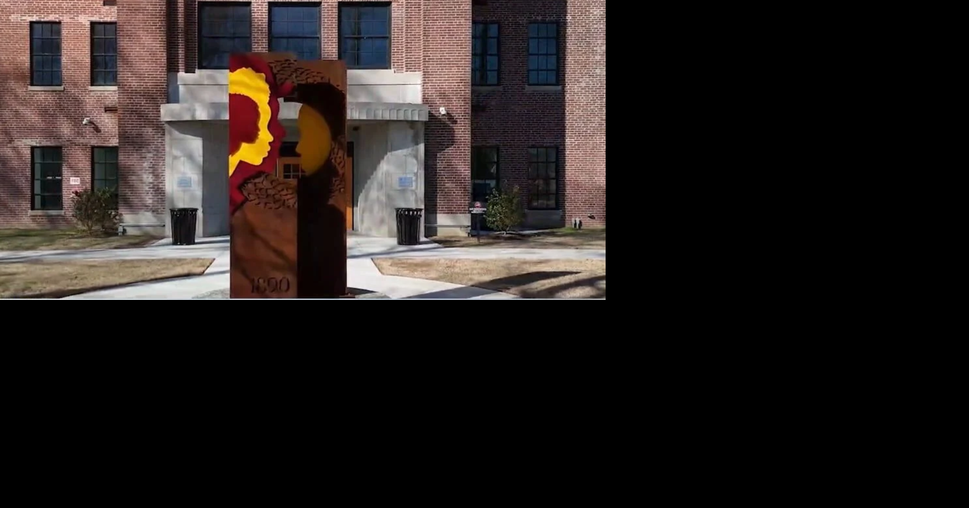 Orange Mound community unveils new art work at neighborhood library