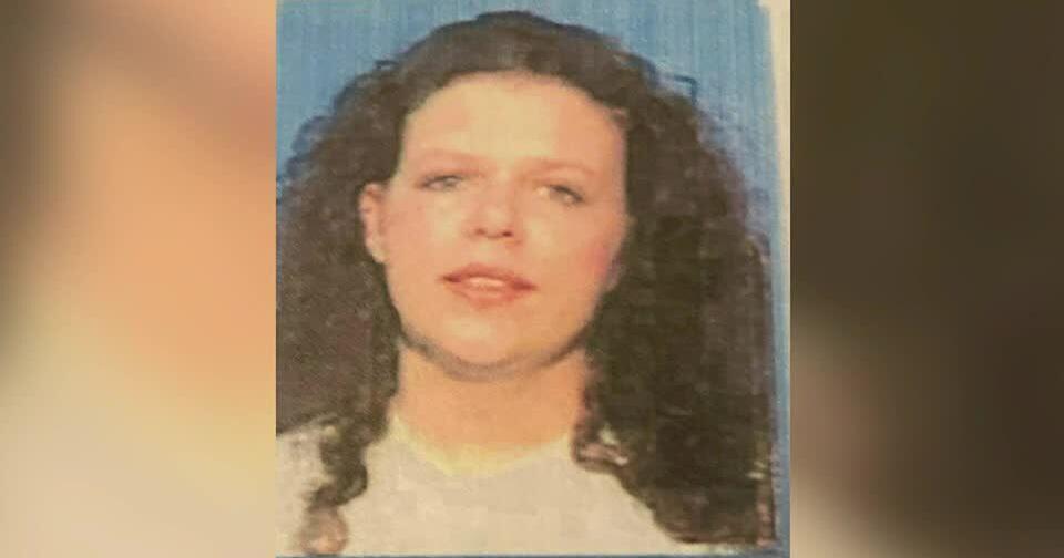 Woman found dead, wrapped in blanket with mattress covering body in ...