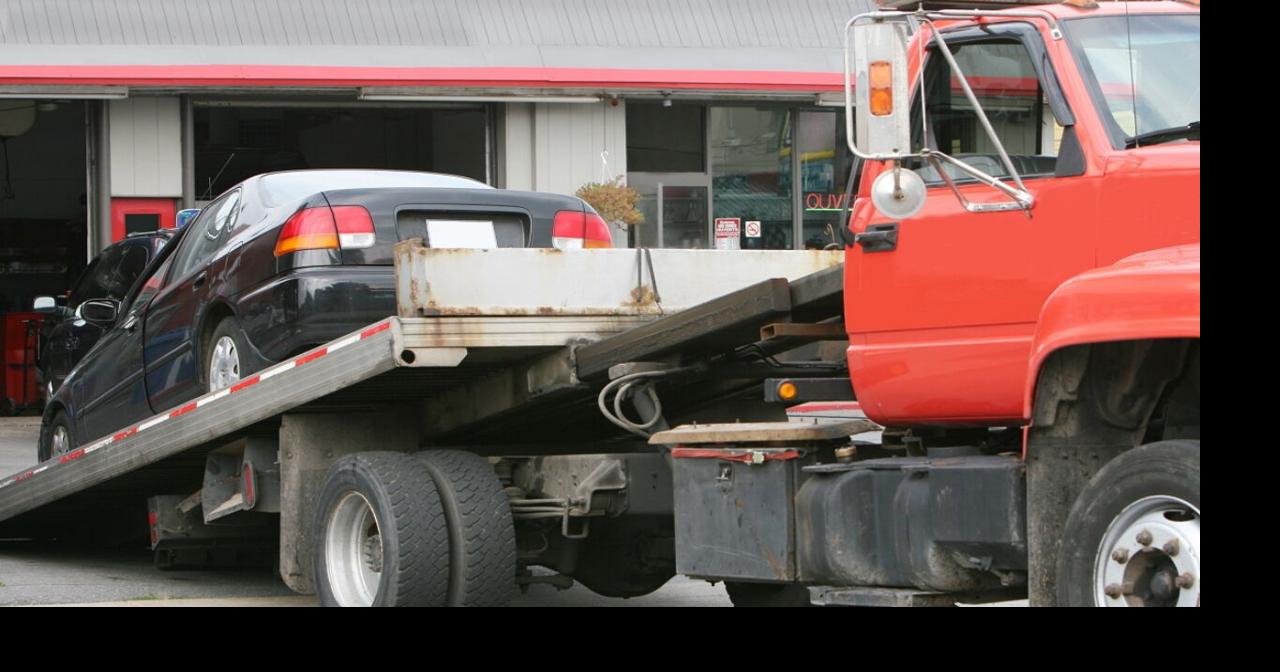 Florida tow truck driver trying to repossess car fatally shoots man
