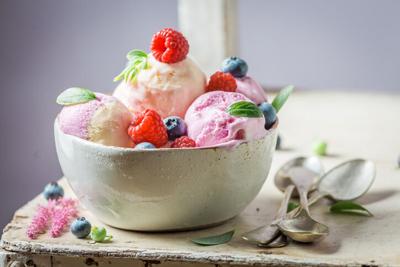 Ice Cream In Sundae Cup Stock Photo - Download Image Now - Ice Cream, Ice  Cream Sundae, Cut Out - iStock