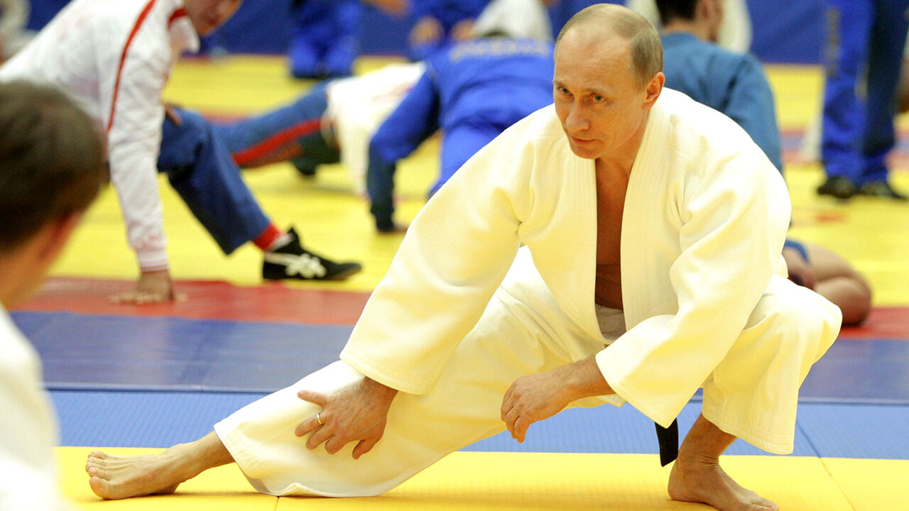 International Judo Federation strips Putin of titles Trending fox13memphis