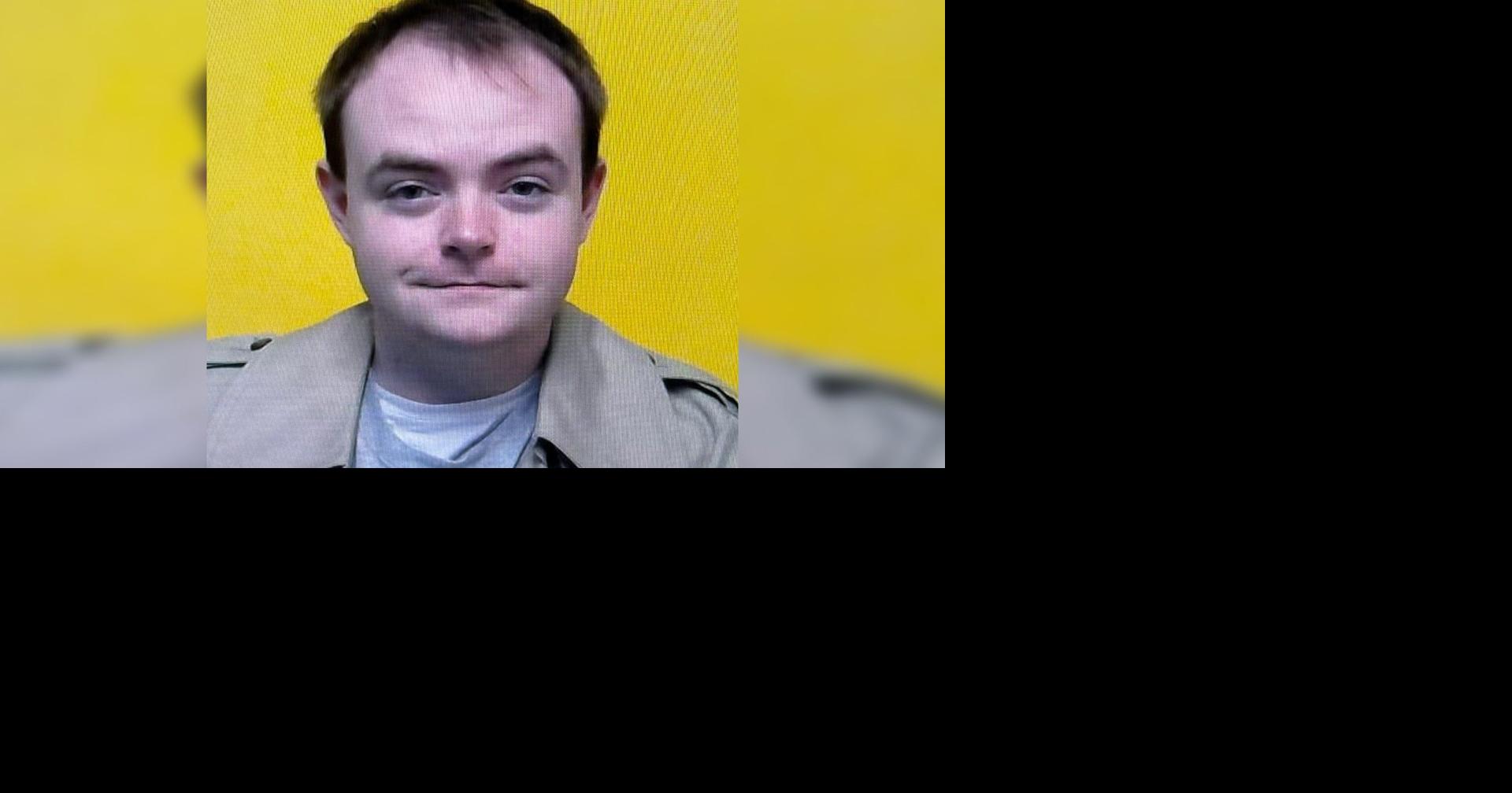 Former trooper accused of ‘catfishing’ teen, killing her family