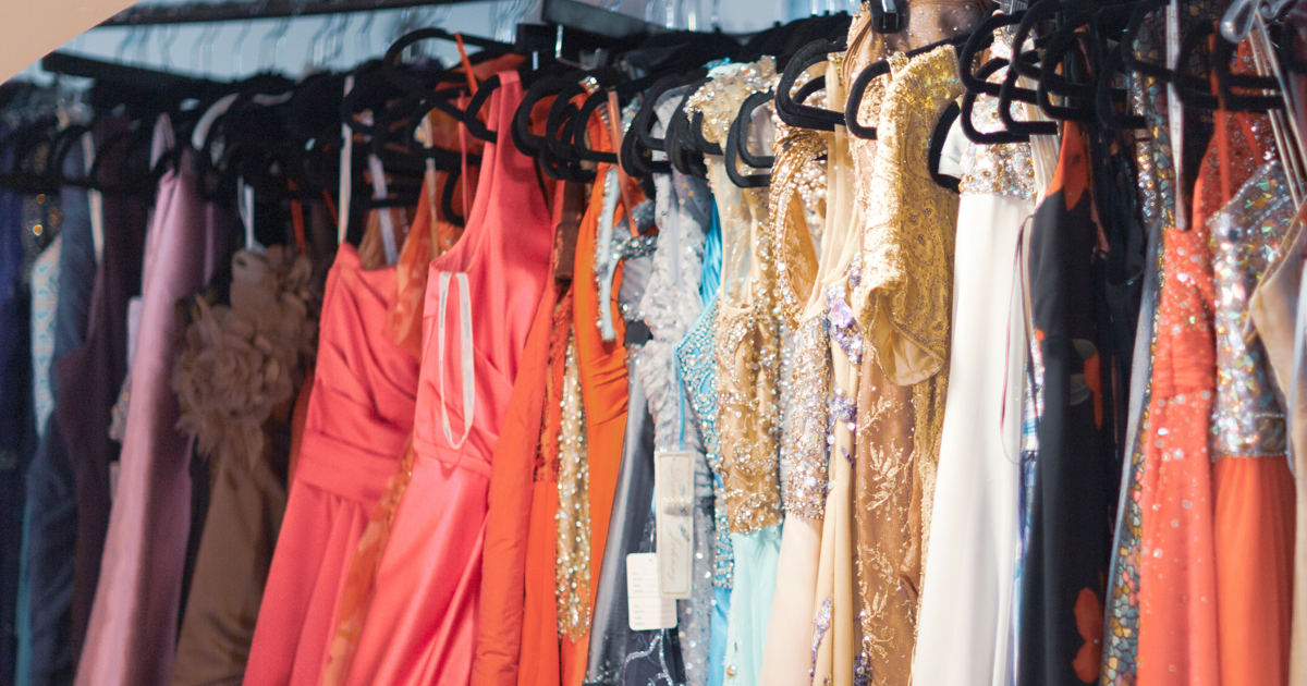 Nonprofit to give away free prom dresses to MSCS juniors and seniors | News | fox13memphis.com Nonprofit to give away free prom dresses to MSCS juniors and seniors | News | fox13memphis.com