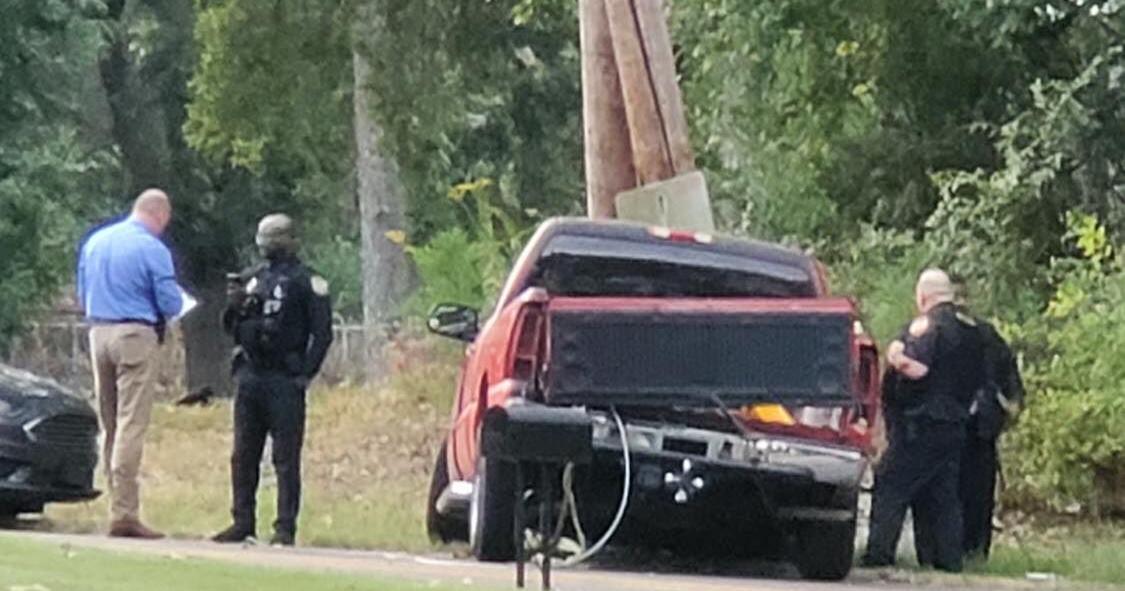 After chase, officers arrest one of two men breaking into ATMs, police ...