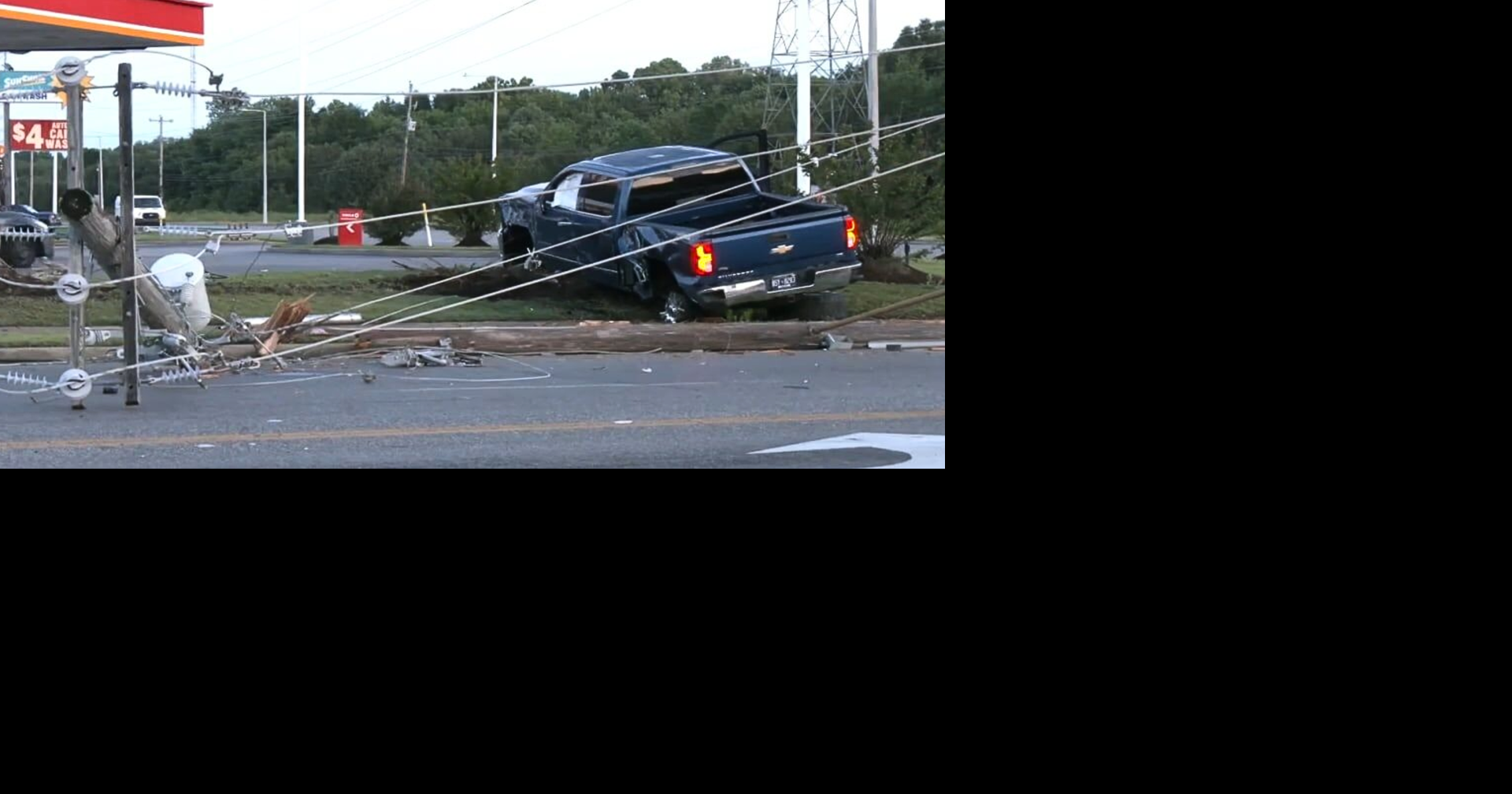 Truck crashes into power pole in Hickory Hill, leading to thousands ...