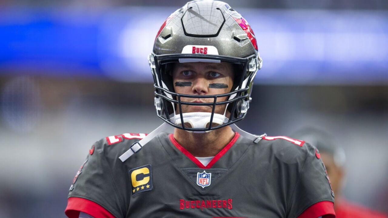 Bucs' Brady breaks own record but suffers 1st losing season