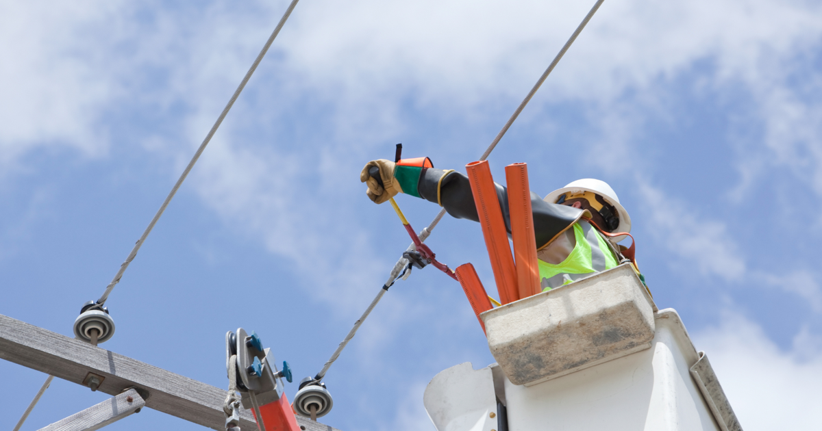 Fewer than 20,000 families without power 72 hours after storm