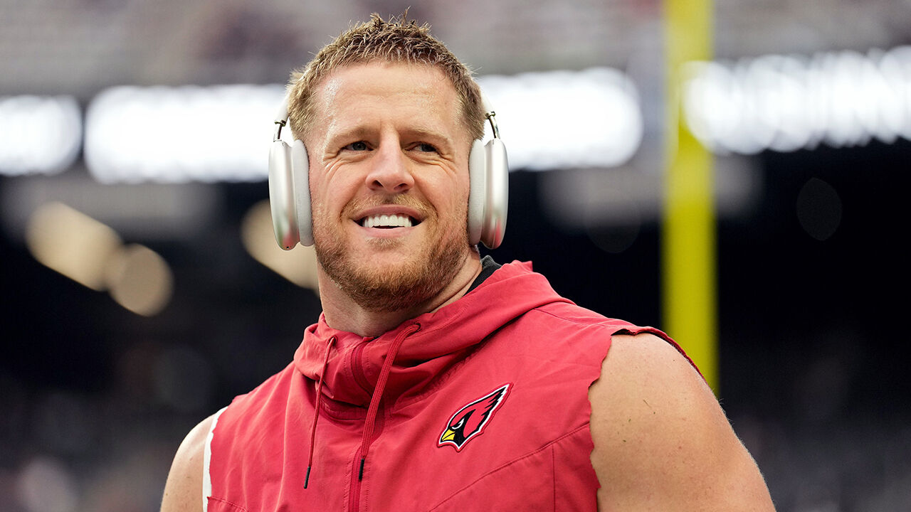 Cardinals' J.J. Watt announces this will be final NFL season - ESPN