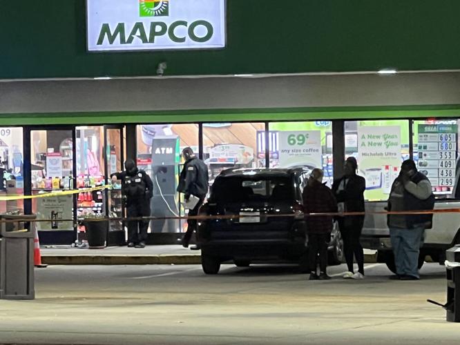 PHOTOS Shooting at East Memphis Mapco