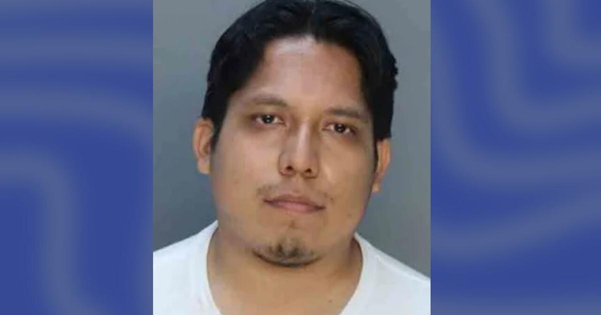 ‘Send nudes by order of King Paul’: Florida teacher accused of child pornography | Trending | fox13memphis.com
