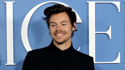 Harry Styles surprises fans with new haircut, Ents & Arts News