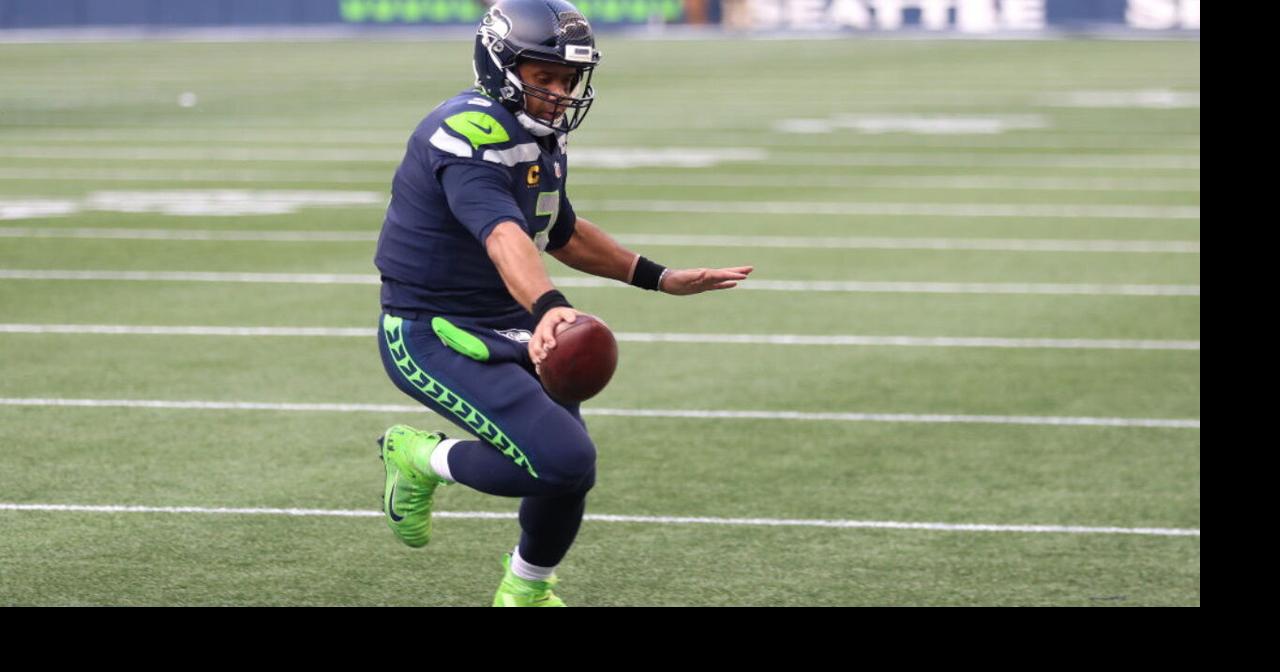 Russell Wilson Pays Tribute to Kobe Bryant with Jersey, Shoes