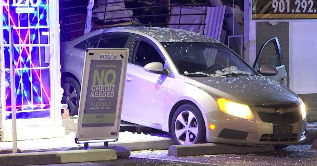 Burglars target Memphis jewelry store in latest crash-and-grab, police ...