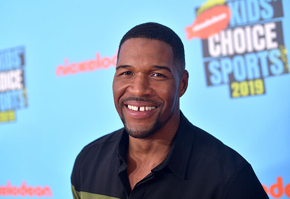 Michael Strahan wonders why Giants waited to retire jersey: 'I