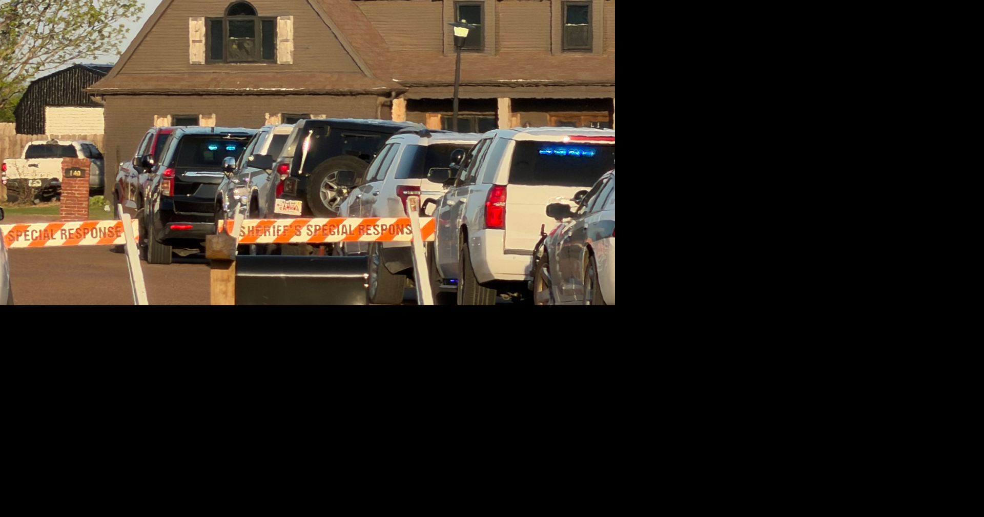 WATCH: Suspect in custody after hours long standoff at Arkansas home ...