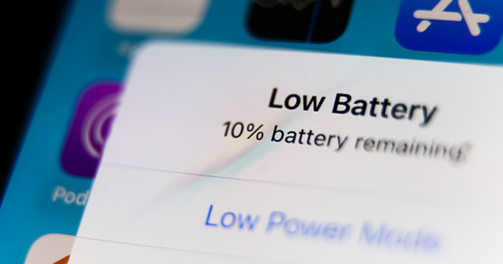 5 hacks to keep your smartphone charged during a power outage - Vimarsana News