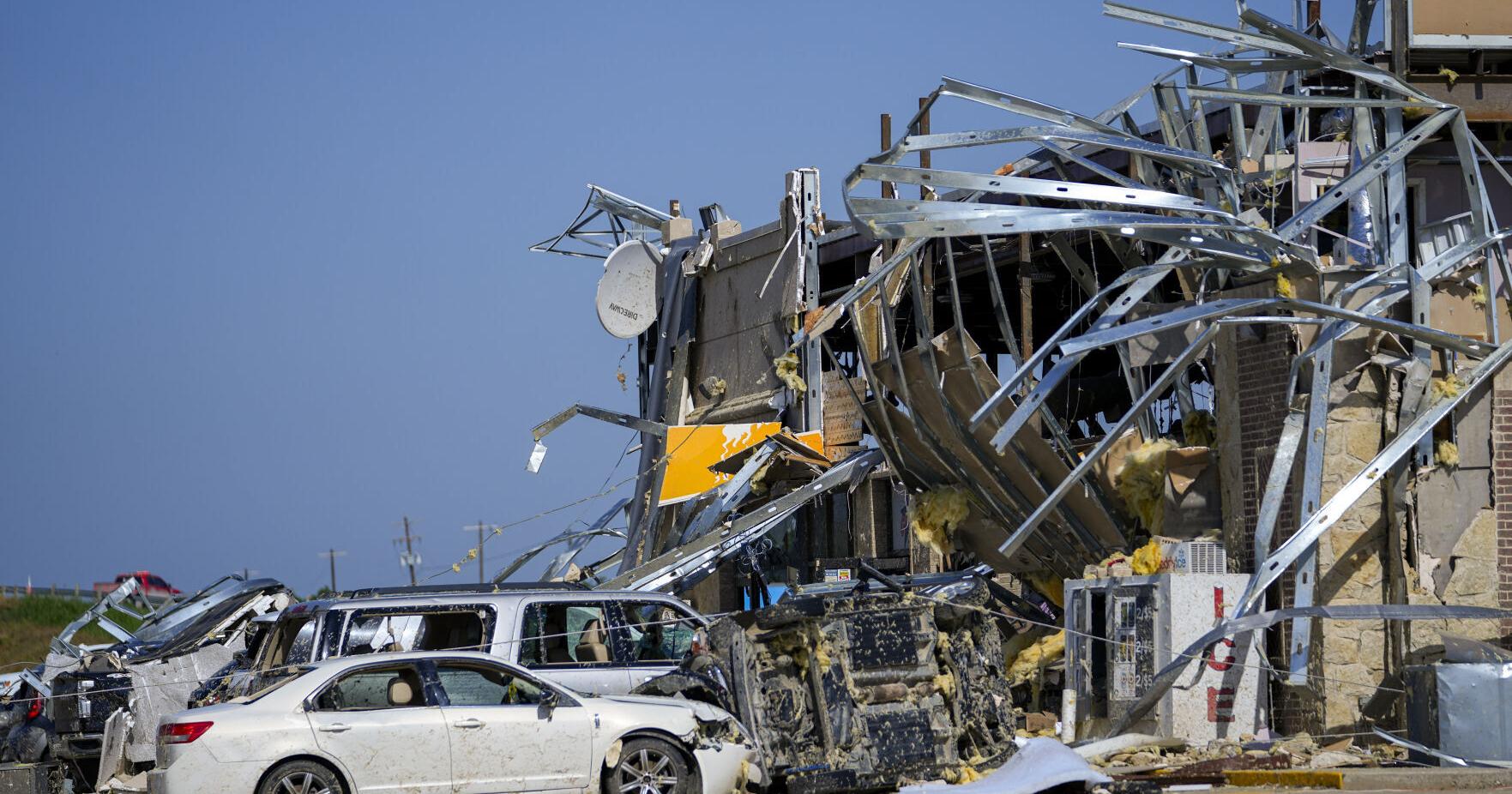 Over 20 dead in Memorial Day weekend storms | News - Vimarsana News