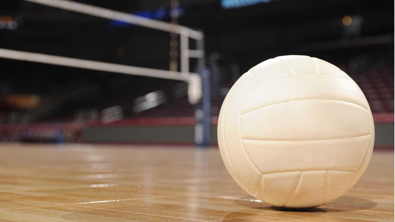 Police investigate after private photos, videos of Wisconsin volleyball  players leaked | Trending | fox13memphis.com