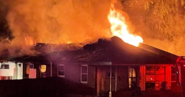 IN PHOTOS: 2 taken to hospital after large house fire in Memphis ...
