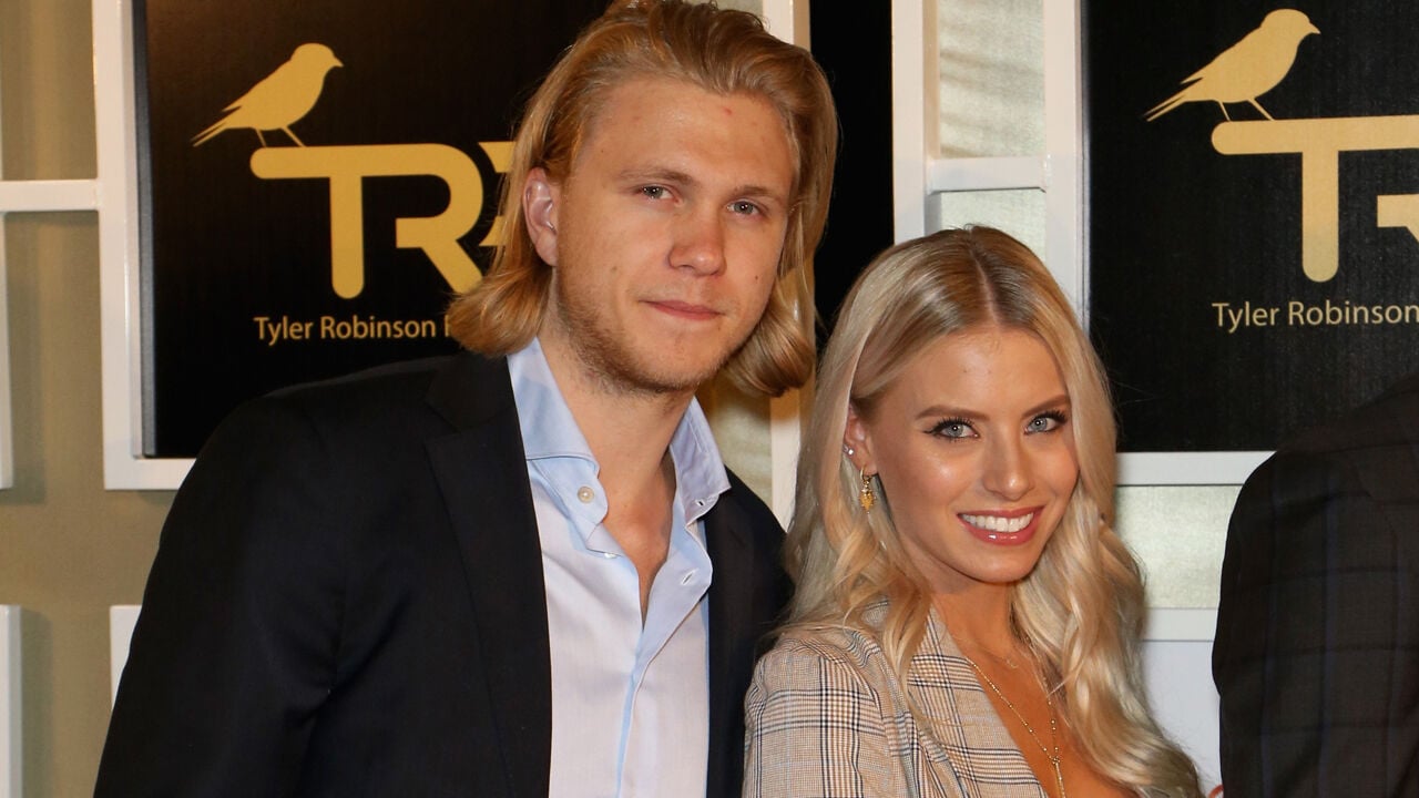 William Karlsson with his new hair cut : r/goldenknights