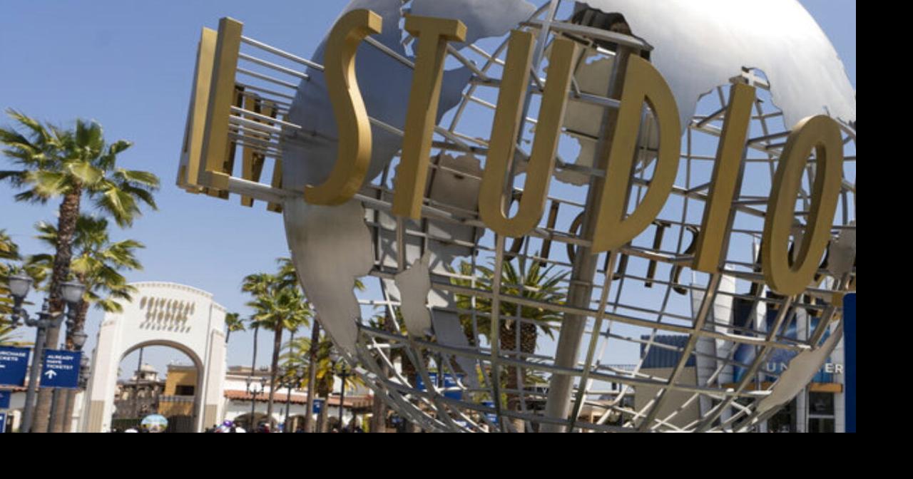 Power outage at Universal Studios Hollywood leaves 11 people stuck on