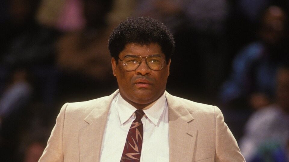 Wes Unseld, Bullets star and basketball hall of famer, dies at 74